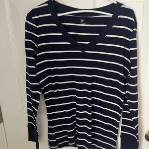 GAP Women's Long Sleeve Navy and White Striped Tee